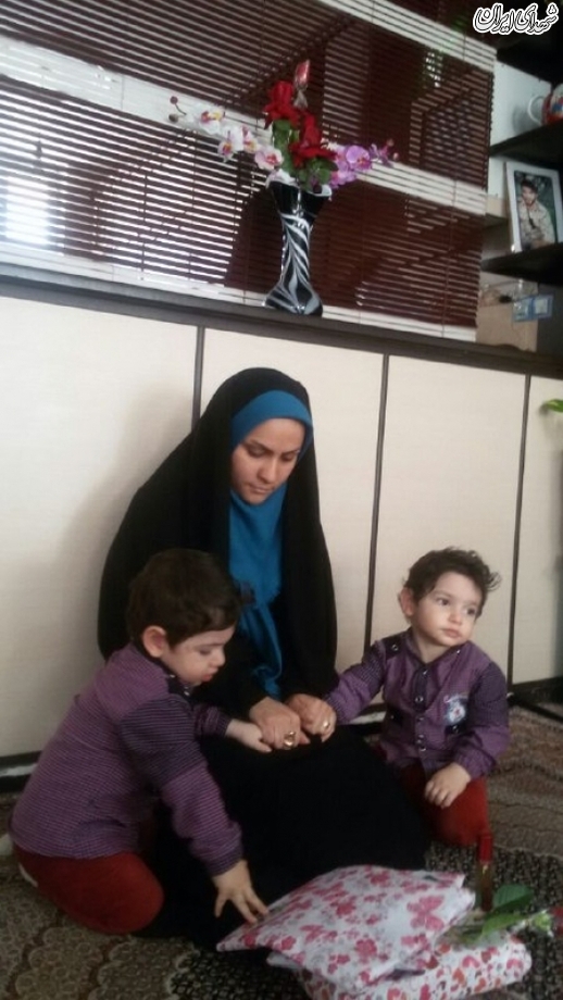 حسرت دوقلوهای شهید مدافع حرم در روز پدر+عکس حسرت دوقلوهای شهید مدافع حرم در روز پدر+عکس