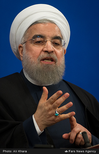 اعتماد دولت روحانی به غرب به جای این ۲۲۸ نفر! اعتماد دولت روحانی به غرب به جای این ۲۲۸ نفر!