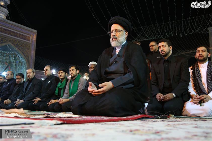 خب، نماز جماعت های آقای روحانی را هم بگذارید! خب، نماز جماعت های آقای روحانی را هم بگذارید!