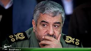 وقتی که 300 رزمنده ایرانی با چشمانی اشکبار عقبنشینی کردند وقتی که 300 رزمنده ایرانی با چشمانی اشکبار عقبنشینی کردند