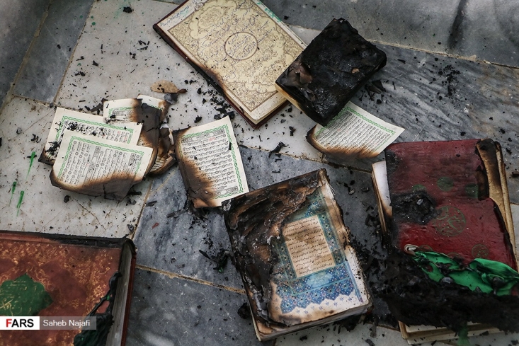 آتش زدن یک بقاع متبرکه توسط اغتشاشگران! + عکس آتش زدن یک بقاع متبرکه توسط اغتشاشگران! + عکس
