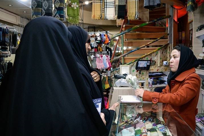 تقدیر مسئولان سپاه و ناجا از کسبه گرگانی + عکس تقدیر مسئولان سپاه و ناجا از کسبه گرگانی + عکس