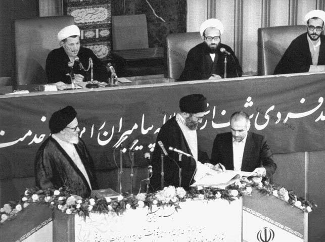 ماجرای فیلم دیده نشده جلسه خبرگان و رهبری موقت چه بود؟