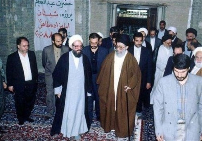 روایتی از حضور رهبر انقلاب در حرم حضرت عبدالعظیم روایتی از حضور رهبر انقلاب در حرم حضرت عبدالعظیم