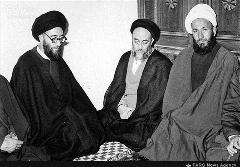 شهیدی که حتی در زندان نماز شب را رها نکرد + عکس شهیدی که حتی در زندان نماز شب را رها نکرد + عکس