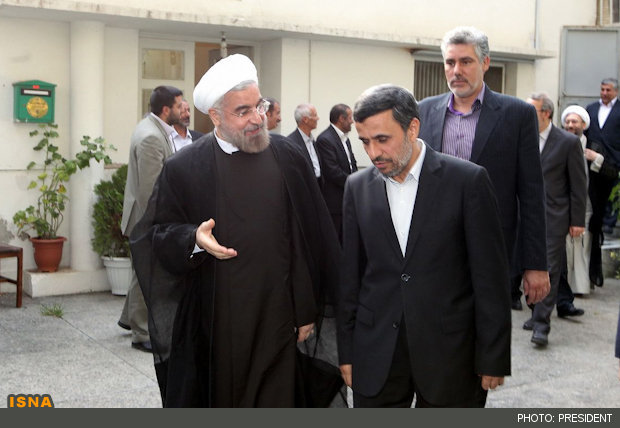 روحانی یکسوم احمدینژاد برای ریاست جمهوری وقت... روحانی یکسوم احمدینژاد برای ریاست جمهوری وقت...