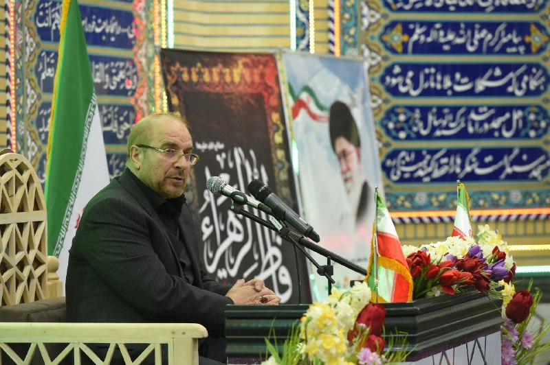 امنیت، حاصل خون شهداست و قابل معامله نیست امنیت، حاصل خون شهداست و قابل معامله نیست