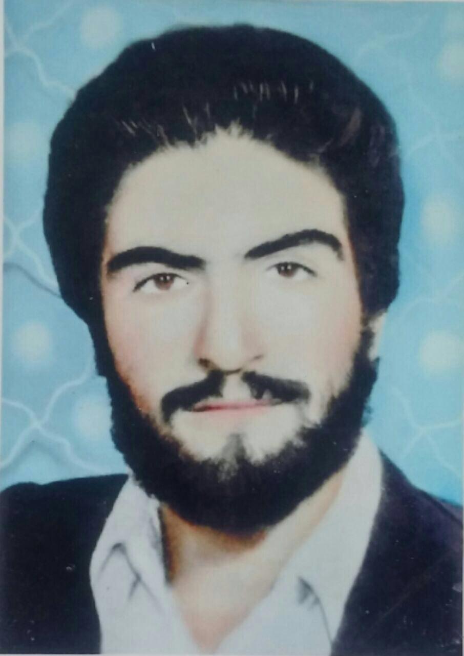 یادی از شهید ماندگار میدان بهارستان (مجسمه) تهران + عکس یادی از شهید ماندگار میدان بهارستان (مجسمه) تهران + عکس