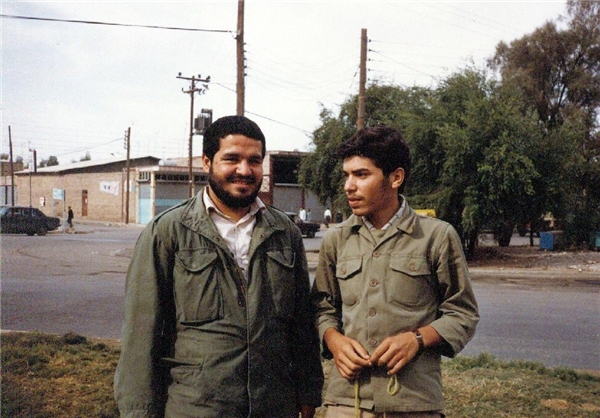مسعود ده نمکی و حمید داوود آبادی در جبهه + عکس