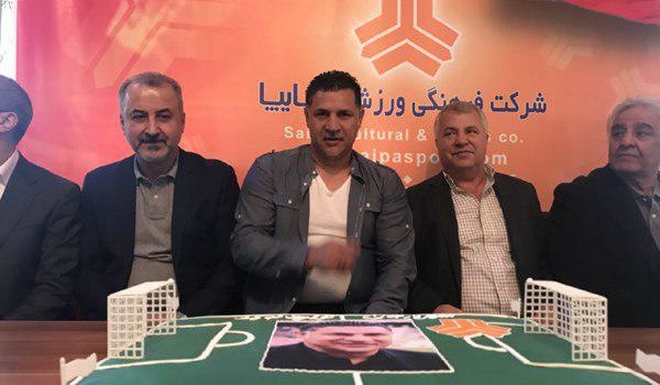 تصویری از جشن تولد علی دایی با حضور علی پروین