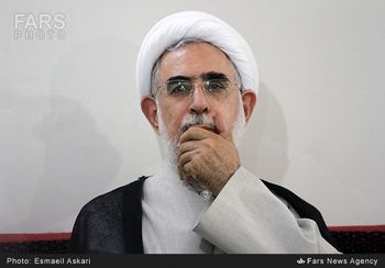 آیات حجاب را نمیدانی چرا لباس پیامبر(ص) را به تن...؟ آیات حجاب را نمیدانی چرا لباس پیامبر(ص) را به تن...؟
