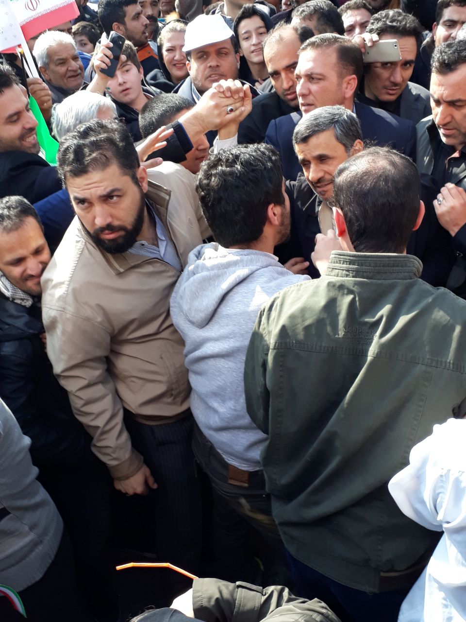 حضور احمدی نژاد در راهپیمایی 22 بهمن + عکس
