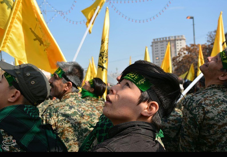 رزمندگان لشکر فاطمیون در راهپیمایی 22 بهمن + عکس