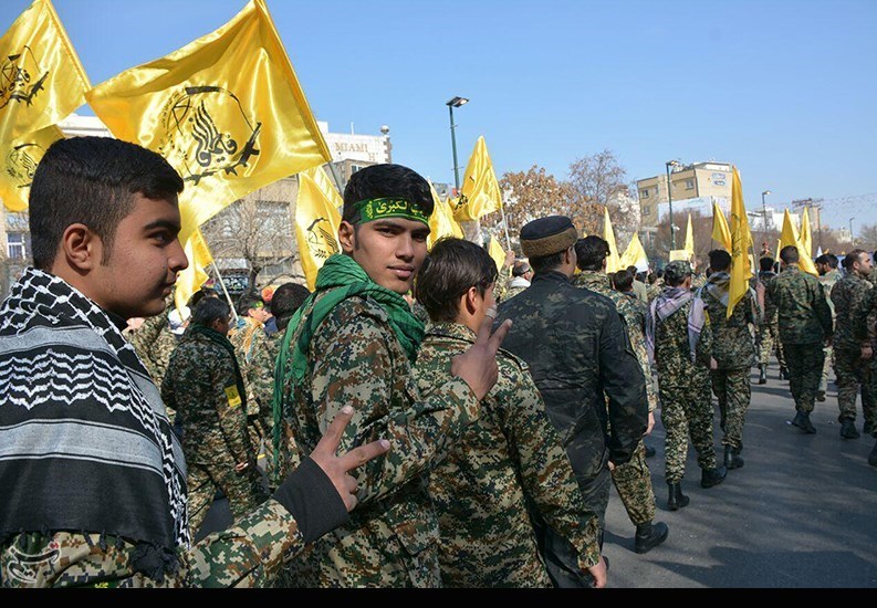 رزمندگان لشکر فاطمیون در راهپیمایی 22 بهمن + عکس