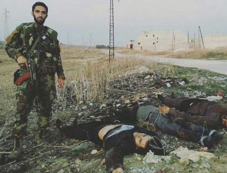 مدافع حرمی که از پدر و مادرش مدافع حرمی که از پدر و مادرش