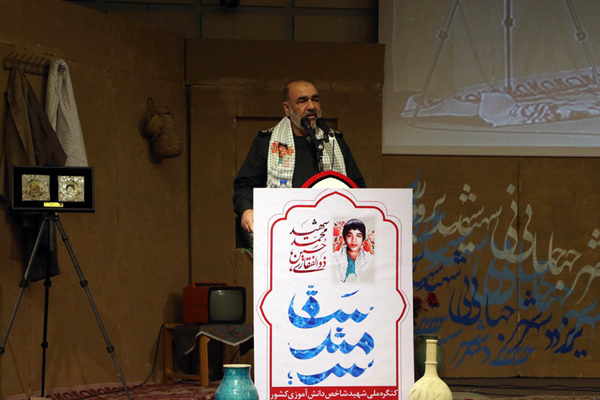 دوره رهبری امام خامنه ای دوره اوج پیچیدگی هاست