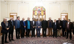 دیدار رئیس رسانه ملی و ۹ کارگردان با رئیس مجلس