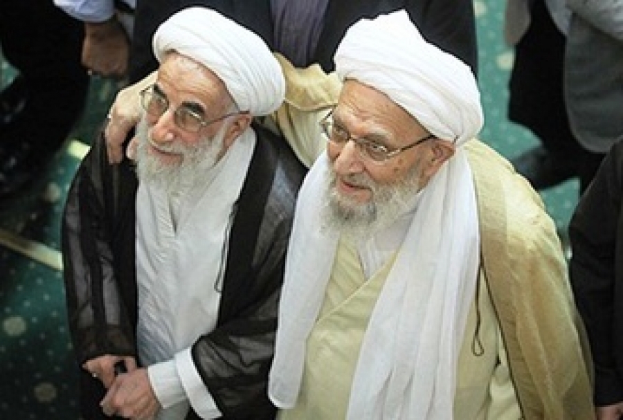 عکس یادگاری آیت الله جنتی و مرحوم آیت الله مهدوی کنی