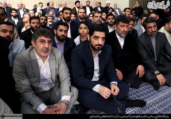 دیدار جمعی از مداحان اهل بیت(ع) با رهبر انقلاب/ عکس