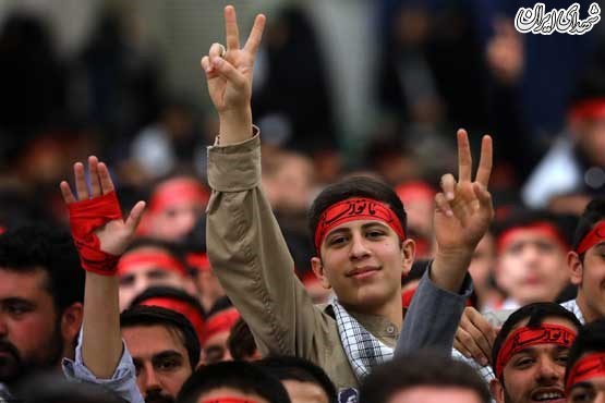 دیدار نوجوانان و جوانان با رهبر انقلاب/عکس
