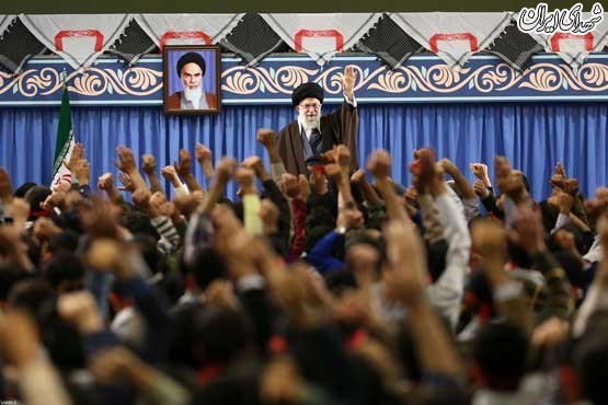 دیدار نوجوانان و جوانان با رهبر انقلاب/عکس