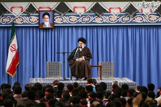 دیدار نوجوانان و جوانان با رهبر انقلاب/عکس