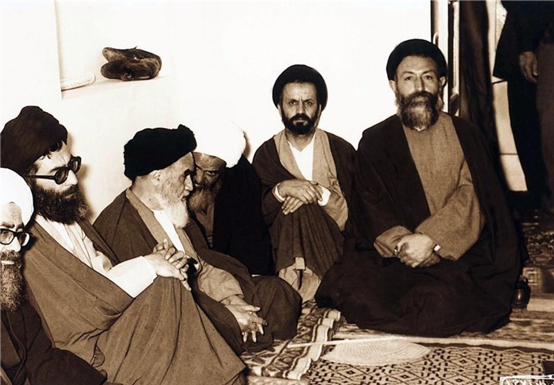 آیت الله خامنه ای؛ طرفدار آیت الله حکیم یا امام خمینی؟