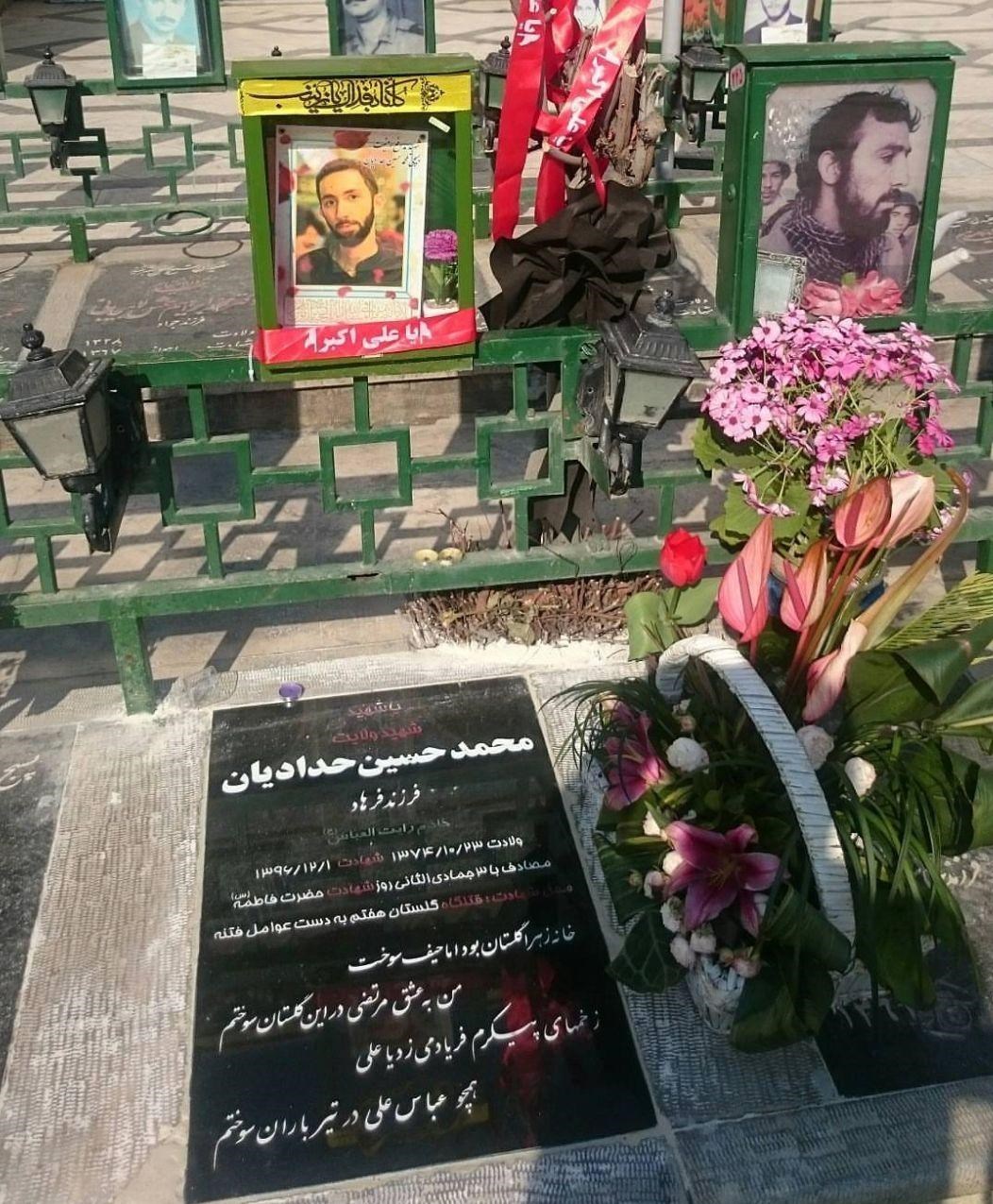 سنگ مزار شهید محمدحسین حدادیان نصب شد+عکس سنگ مزار شهید محمدحسین حدادیان نصب شد+عکس