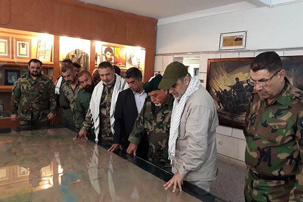 بازدید رزمندگان حشد شعبی از مرکز فرهنگی دفاع مقدس