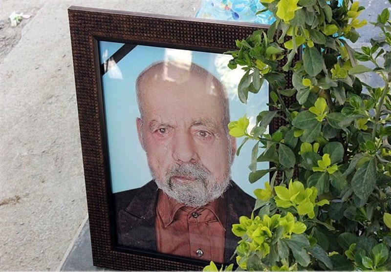 خاکسپاری شهید حمزه عامری در گلزار شهدای تهران خاکسپاری شهید حمزه عامری در گلزار شهدای تهران