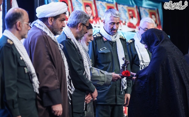 کنگره ۱۴ هزار شهید جامعه کارگری