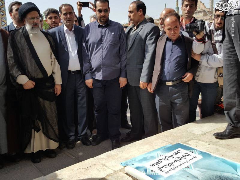 حضور رئیسی بر سر مزار آیت الله باریک بین+عکس