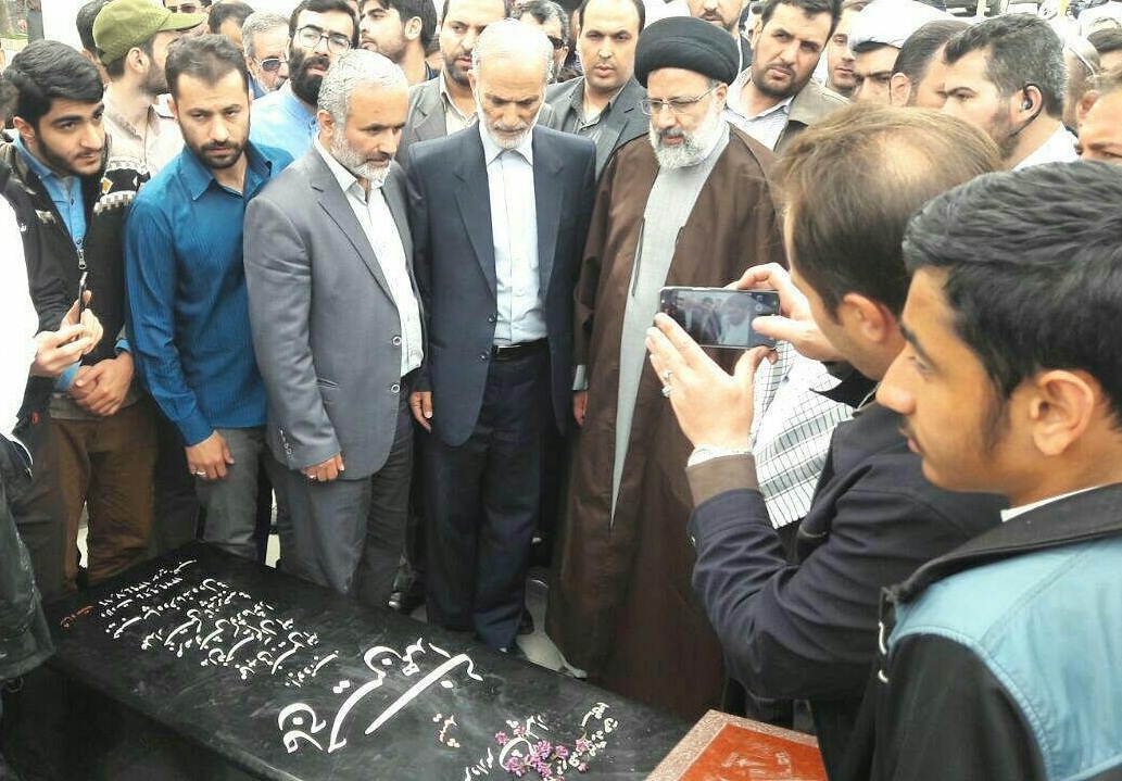 ادای احترام رئیسی به شهید همدانی + عکس