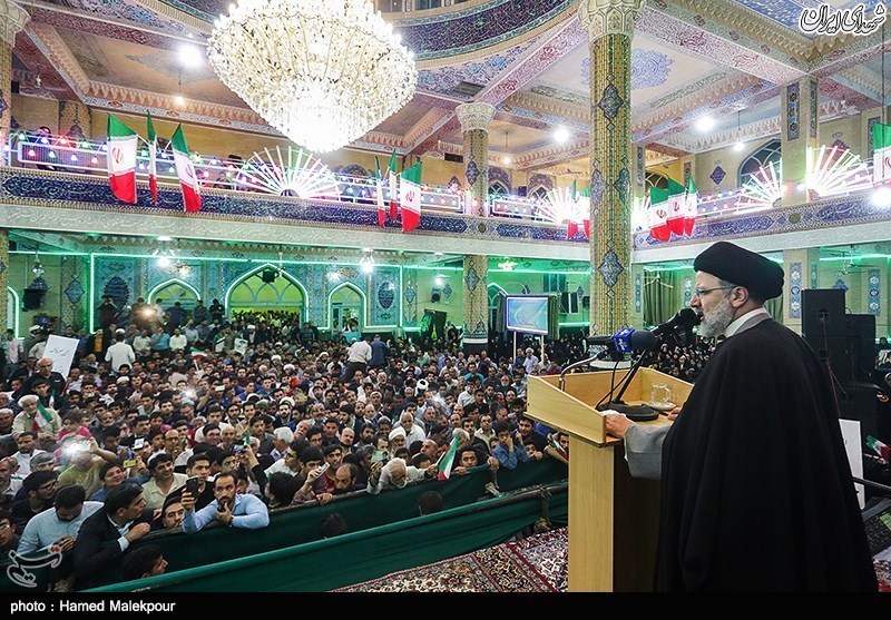 رئیسی: از داخل و خارج تهمت و افترا میزنید رئیسی: از داخل و خارج تهمت و افترا میزنید
