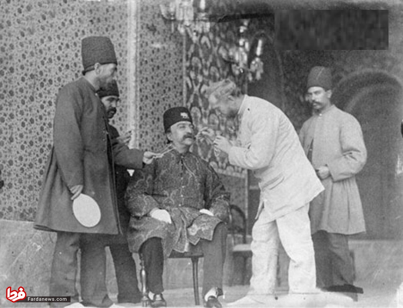 اولین متخصص دندانپزشک در ایران +عکس