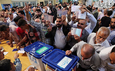 تو دهنی مردم به ضد انقلاب/ خشم منافقین از انتخابات ایران + عکس تو دهنی مردم به ضد انقلاب/ خشم منافقین از انتخابات ایران + عکس