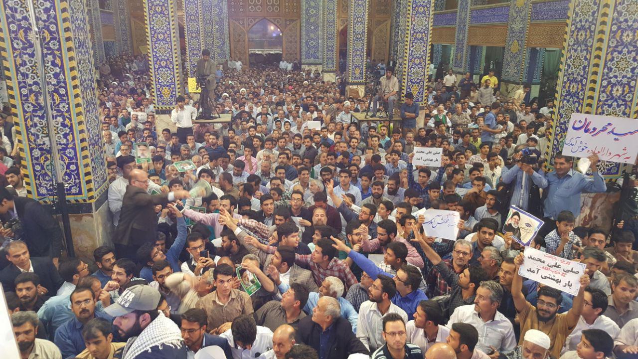 استقبال پرشور یزدی ها از آیت الله رئیسی+عکس استقبال پرشور یزدی ها از آیت الله رئیسی+عکس
