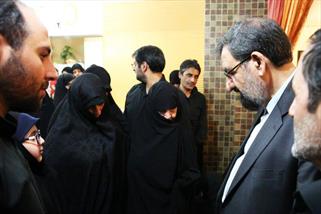 محسن رضایی با خانواده سردار شهید شعبان نصیری دیدار کرد