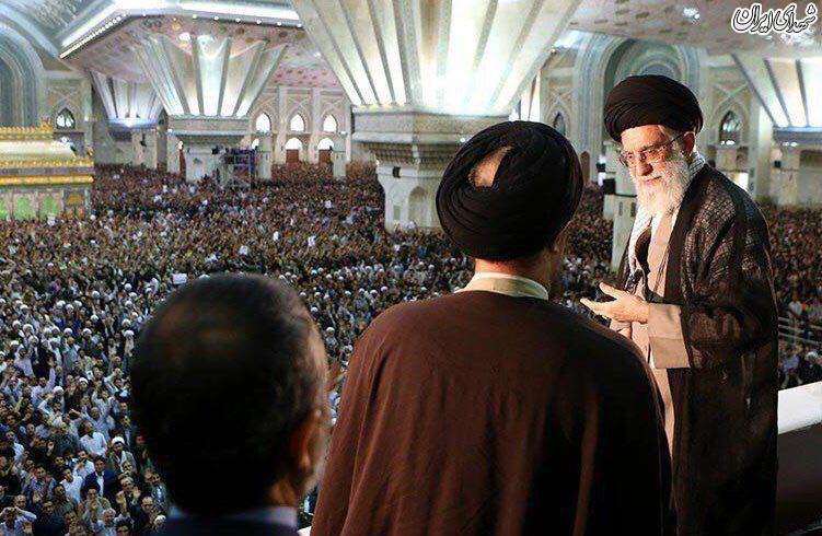 عکس/ آغاز سخنرانی امام خامنه ای در حرم امام (ره)