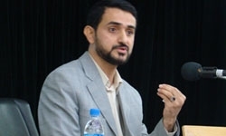 زارعی:خمینیِ توریستها یا خمینیِ روح اللّه!؟