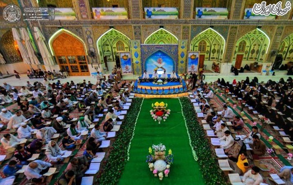 عکس/  ترتیل خوانی قرآن کریم در صحن حرم علوی