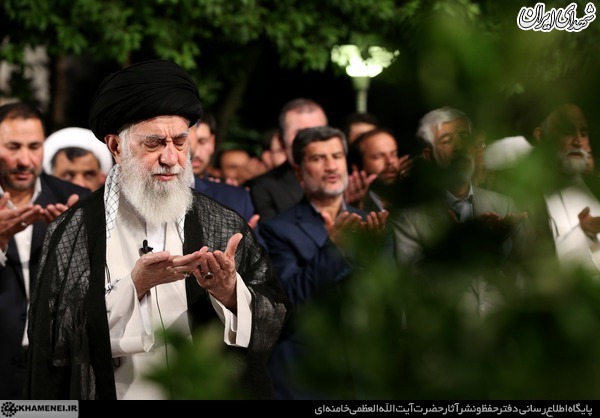 عکس/ دیدار جمعی از شاعران و اهالی فرهنگ و ادب