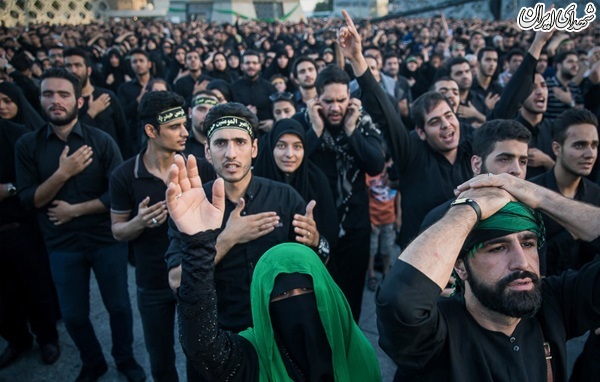 عکس/ اجتماع مدافعان حرم در میدان امام حسین (ع)