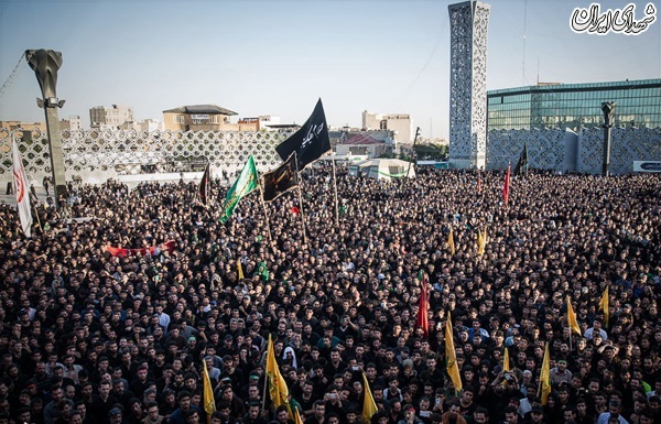 عکس/ اجتماع مدافعان حرم در میدان امام حسین (ع)