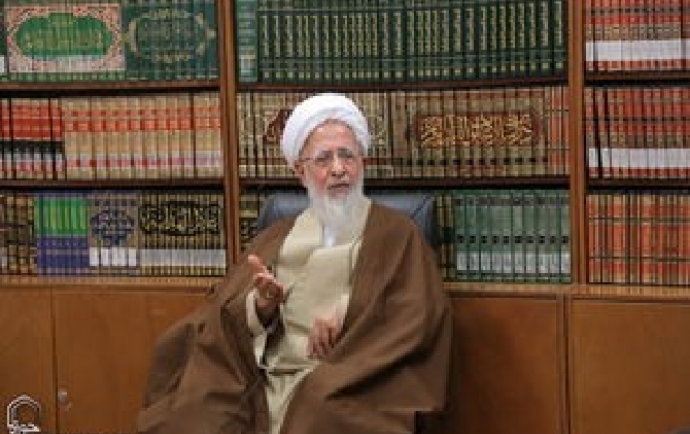 پاسخ آیتالله جوادی آملی به یک شبهه سیاسی