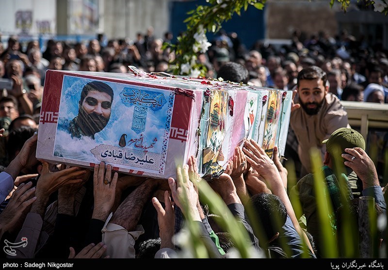 جای خالی شهید مدافع حرم در جلسه امتحان+عکس جای خالی شهید مدافع حرم در جلسه امتحان+عکس