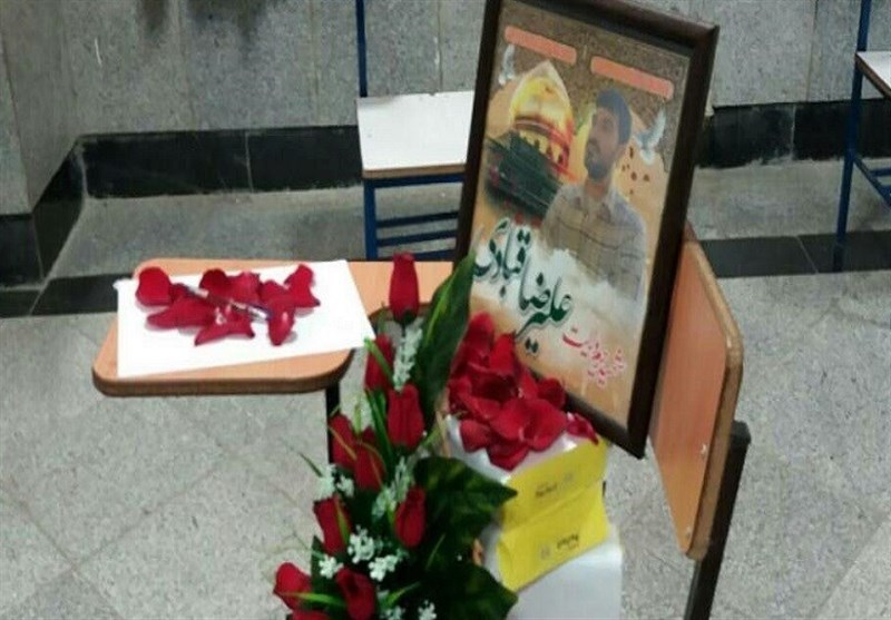 جای خالی شهید مدافع حرم در جلسه امتحان+عکس جای خالی شهید مدافع حرم در جلسه امتحان+عکس