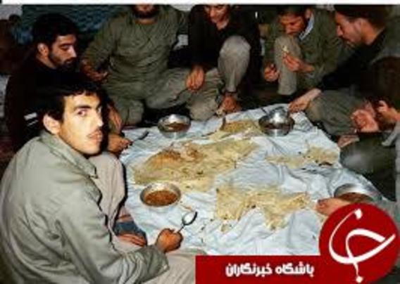 افطاری رزمندگان اسلام در 