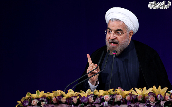 روحانی بهزودی با سبد گل به دفتر فرمانده سپاه میرود! روحانی بهزودی با سبد گل به دفتر فرمانده سپاه میرود!