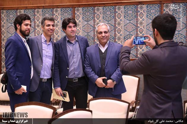عکس یادگاری مهران مدیری و عادل فردوسی پور